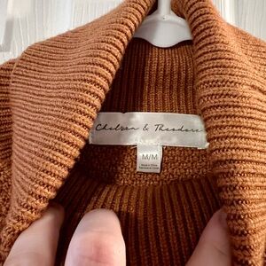 Chelsea & Theodore Rust Fringe Turtleneck Sweater size Medium